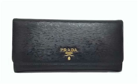 Authentic PRADA Wallet 1M1132 Black Leather Vittero Move .